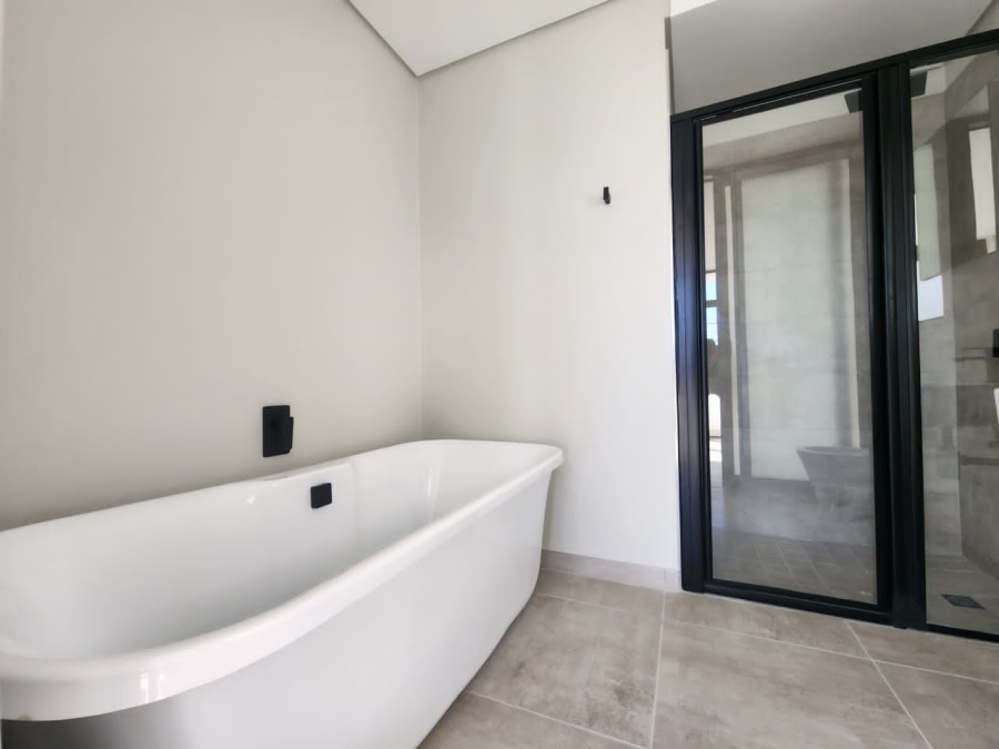 2 Bedroom Property for Sale in Summerstrand Eastern Cape